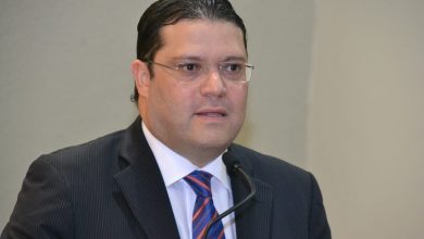 Photo of Sanz Lovatón anuncia da positivo al COVID-19
