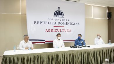 Photo of Ministro de Agricultura dispuesto a «controlar precios de rubros a través de importaciones si es necesario»
