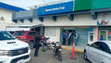 Photo of Asaltan sucursal de Banco Santa Crúz en Santiago; cargan con suma millonaria