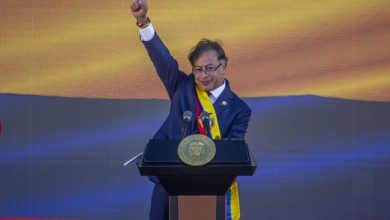 Photo of Así fue la toma de posesión de Gustavo Petro como presidente de Colombia