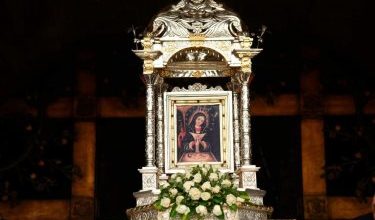 Photo of Católicos participan hoy en cierre de coronación canónica de la Virgen de Altagracia